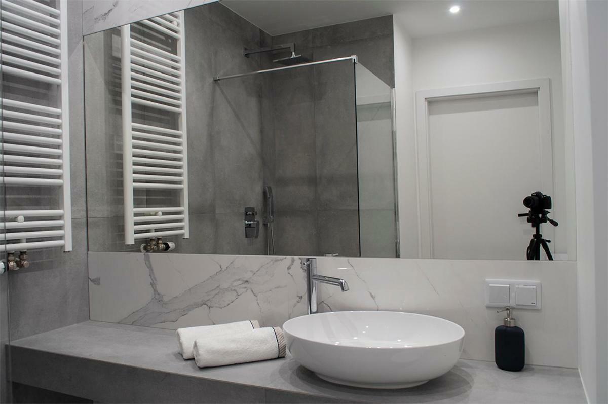 Navyblue Apartment Cracow Free Parking Tv Krasków Εξωτερικό φωτογραφία